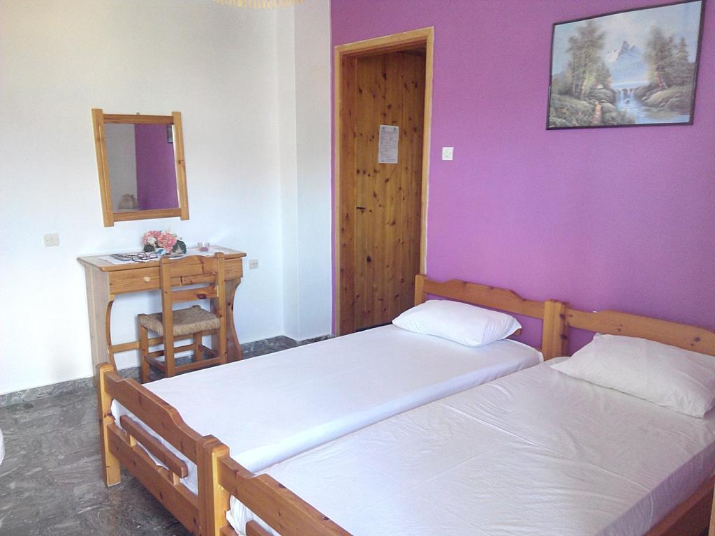 Liossis Rooms & Apartments Skopelos Town Ruang foto