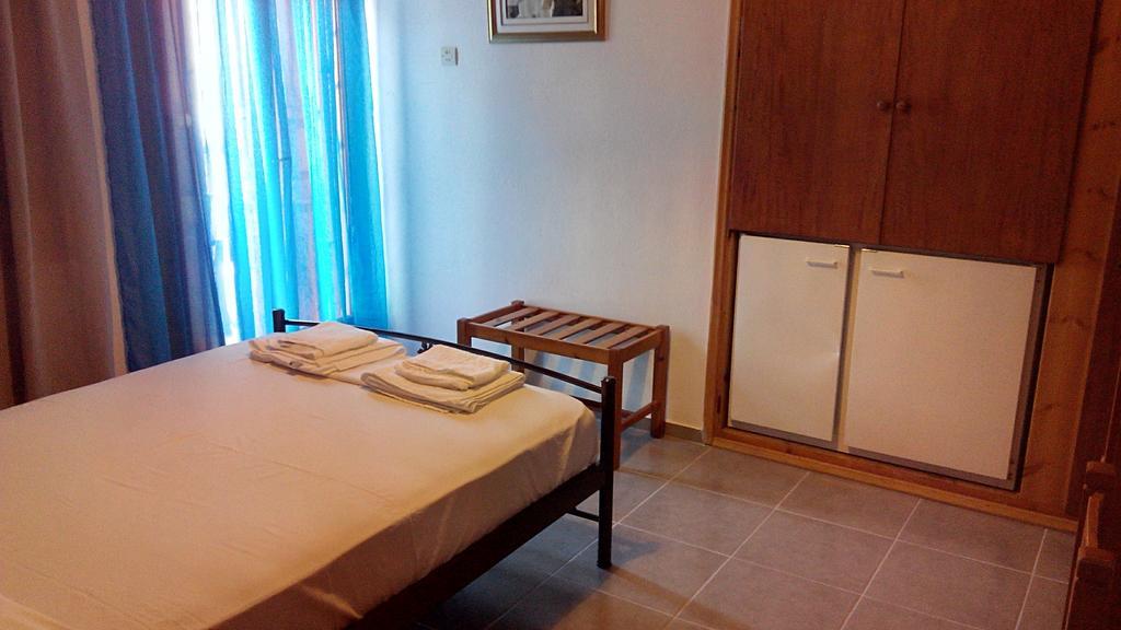 Liossis Rooms & Apartments Skopelos Town Ruang foto