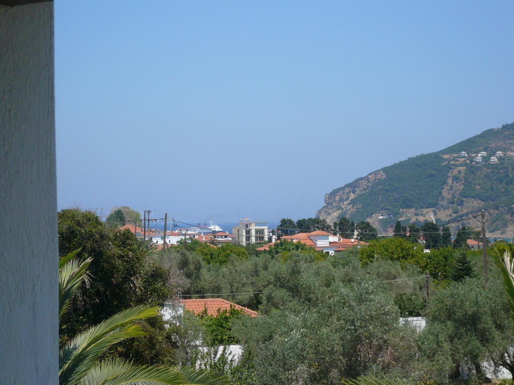 Liossis Rooms & Apartments Skopelos Town Bagian luar foto