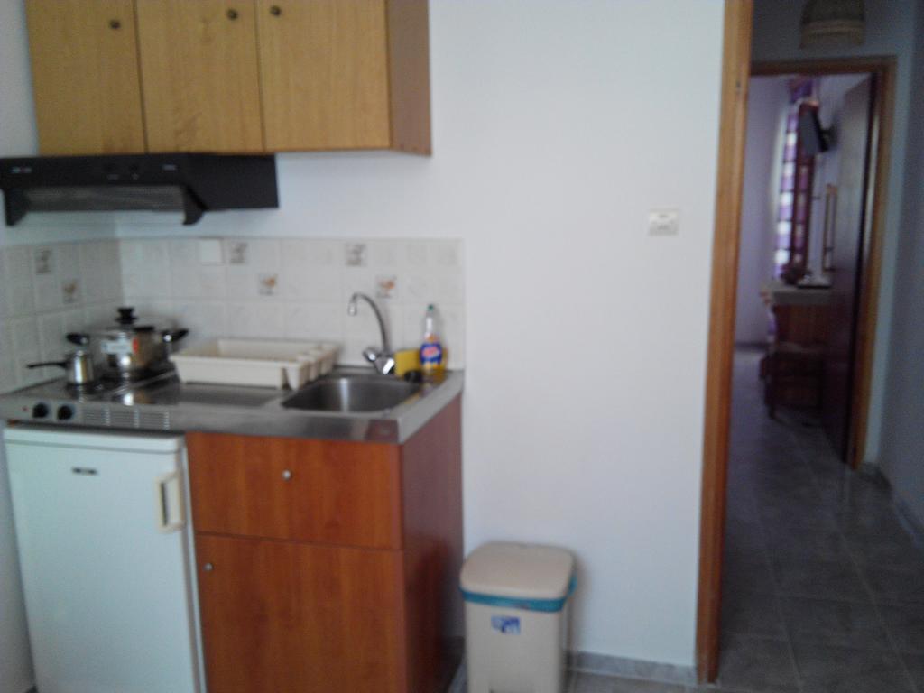 Liossis Rooms & Apartments Skopelos Town Bagian luar foto